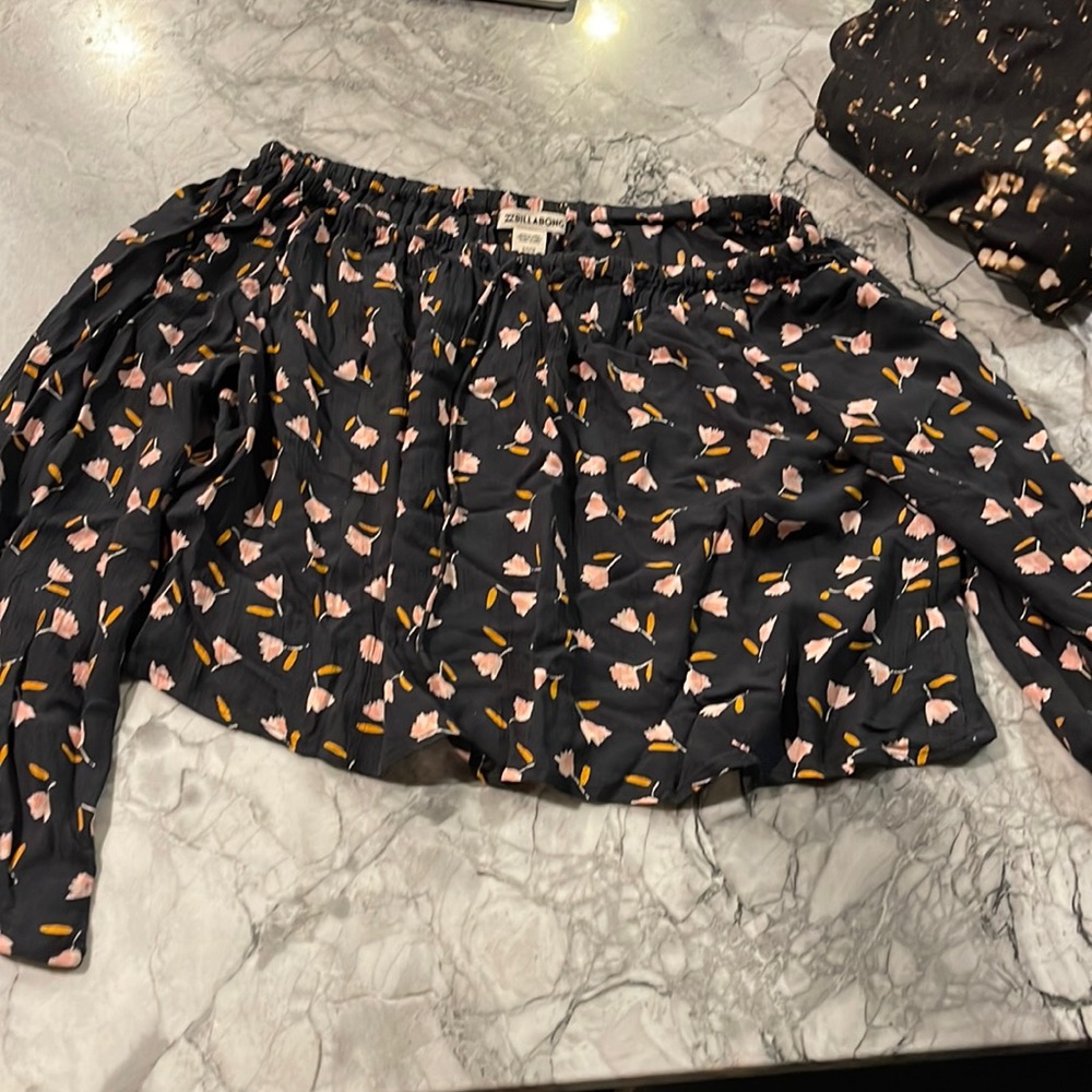 Billabong floral off the shoulder shirt navy